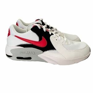 Nike Air Max Excee White University Red Sneakers NWOT Youth 7 or Women's 8.5
